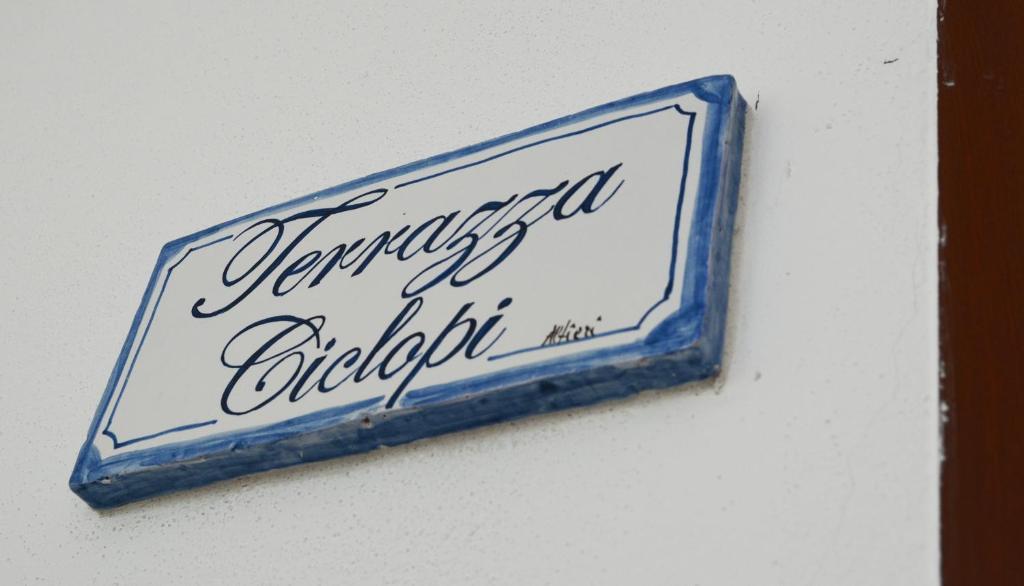 Tra Le Mura Полиняно а Маре Екстериор снимка